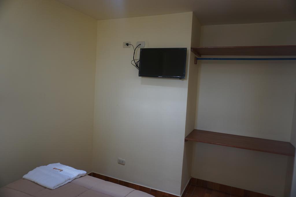 Hotel Residencial Mamamia Tacna Exterior foto